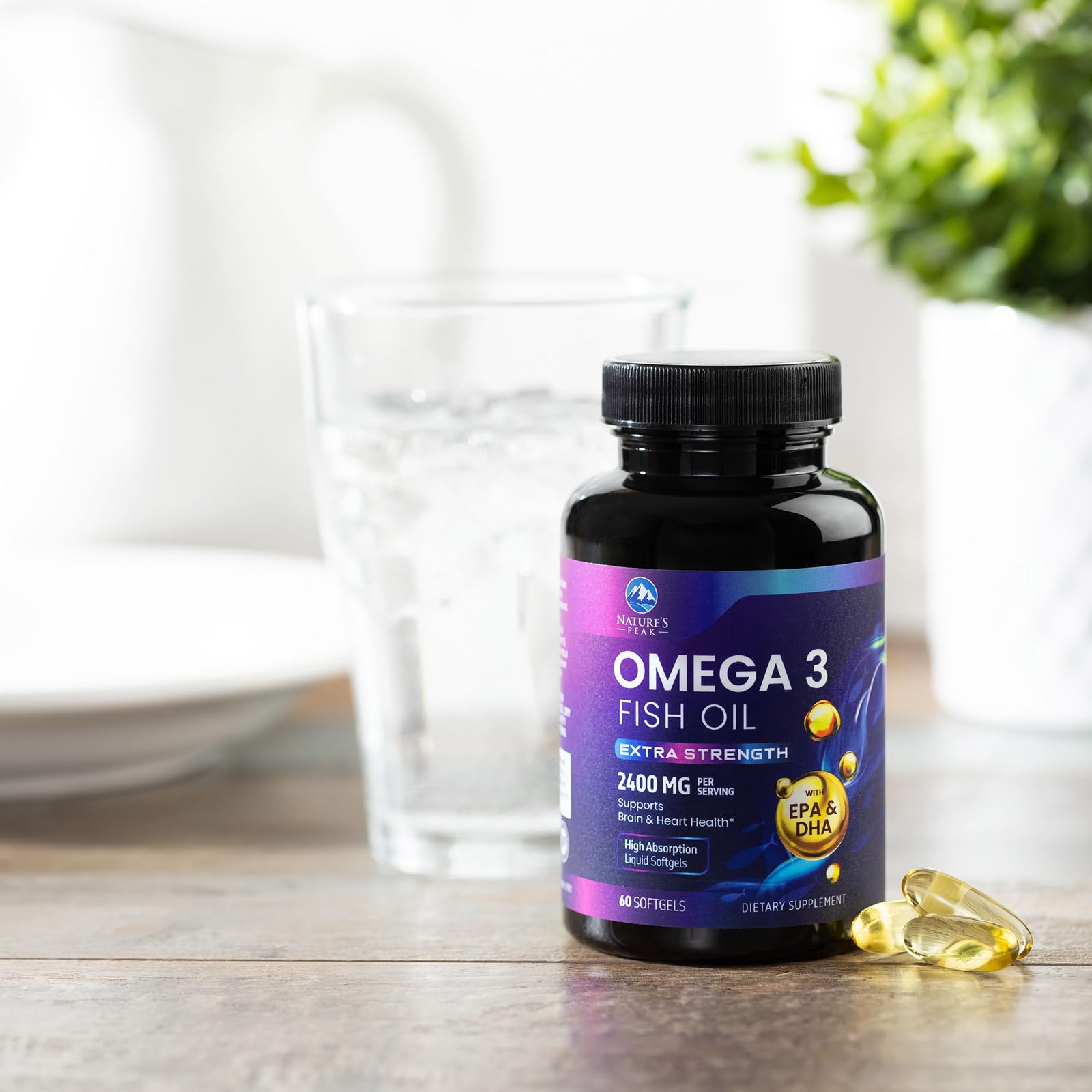 Gluten-free and non-GMO omega-3 fish oil product badges