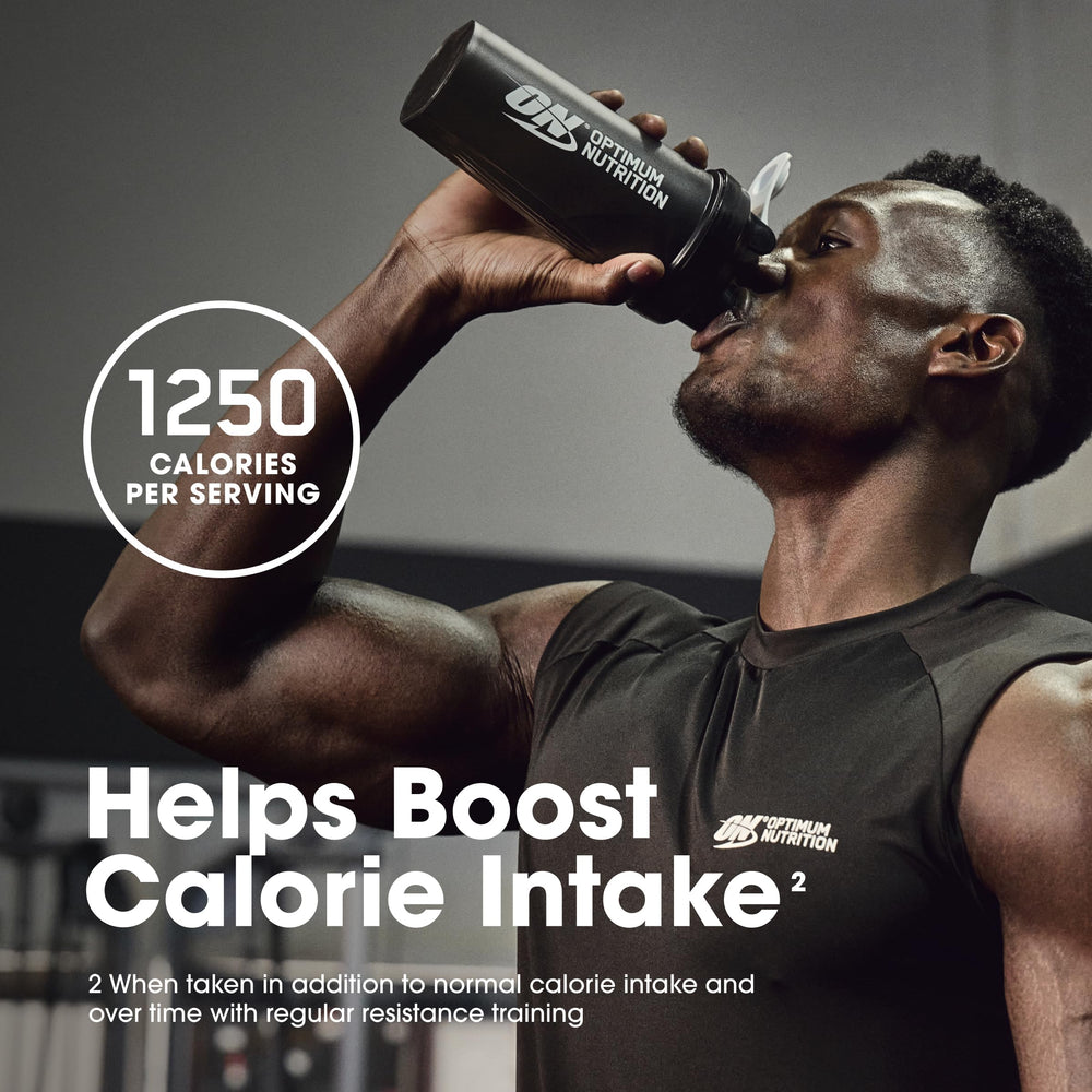 Optimum Nutrition Serious Mass strawberry nutrition facts displayed on the panel.