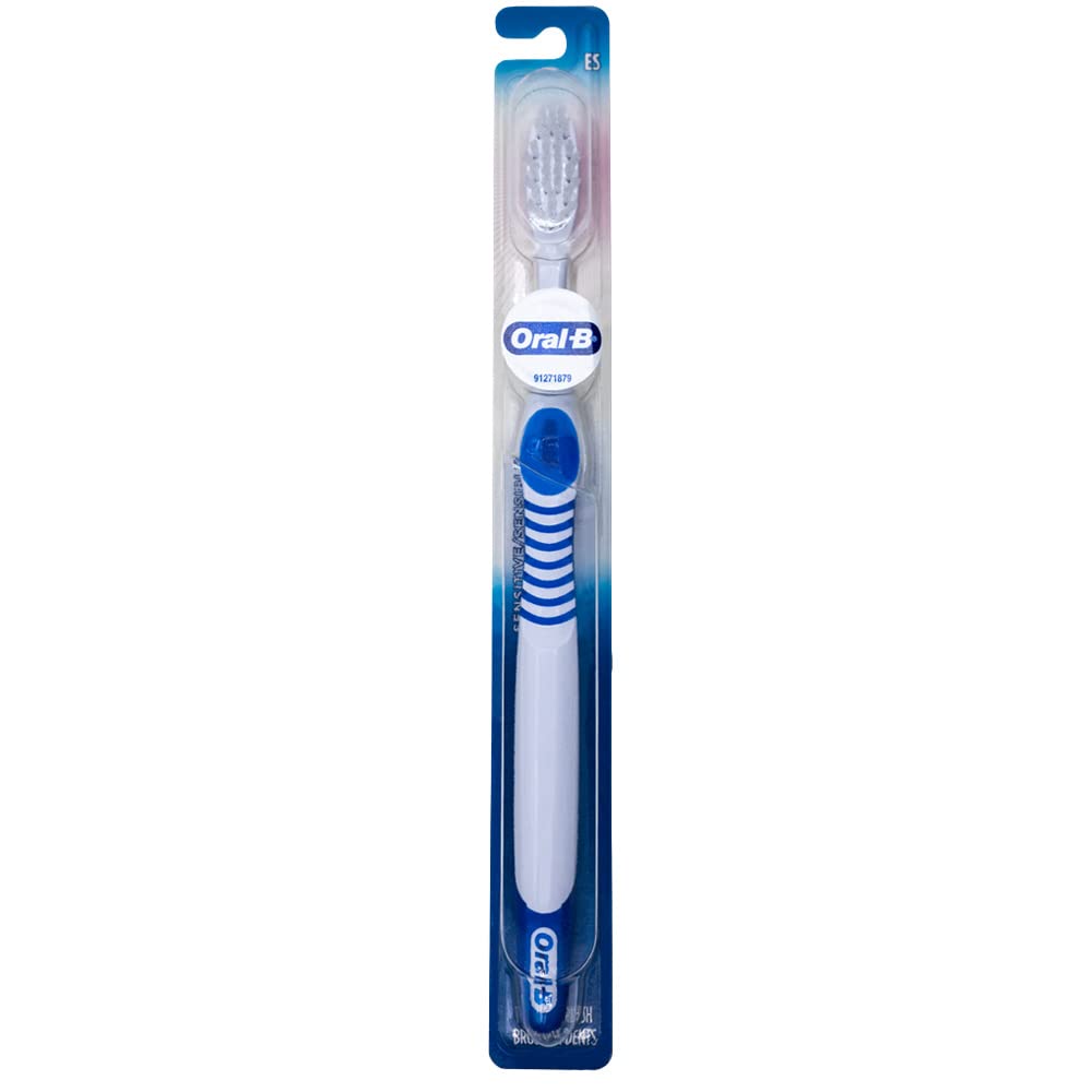 Close-up of extra-soft ComfortClean bristles