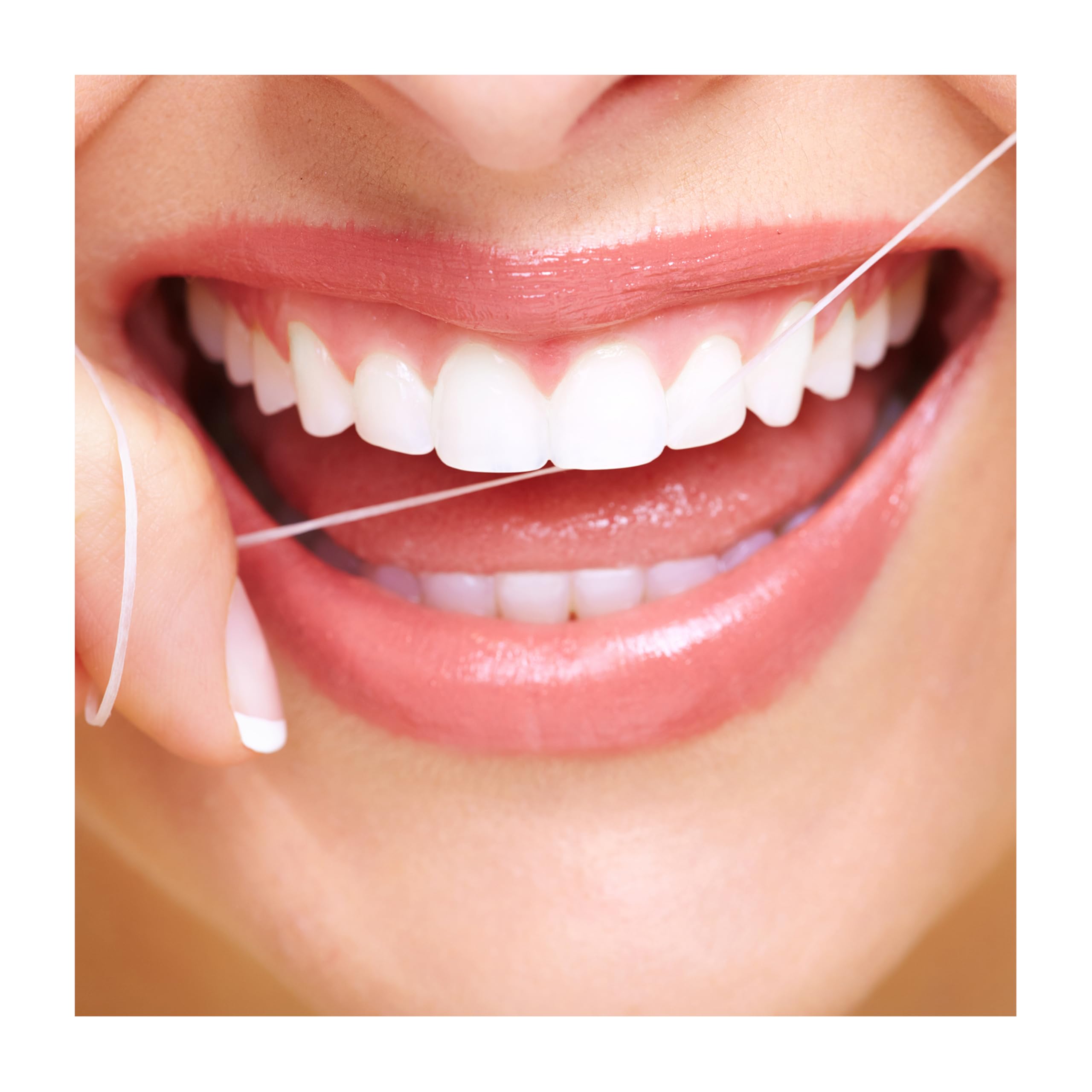 Oral B Floss Super Pre-Cut Strands 50m - lifestyle usage