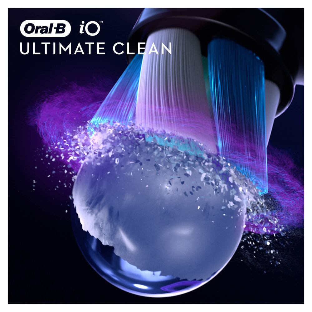 Close-up of Oral-B iO Ultimate Clean bristles with 16-degree angle