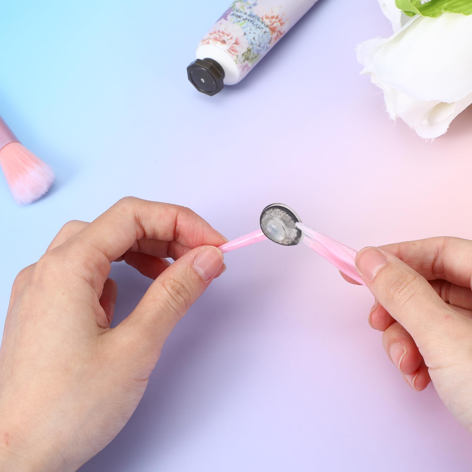 Open kit showing 8 removers and 8 tweezers