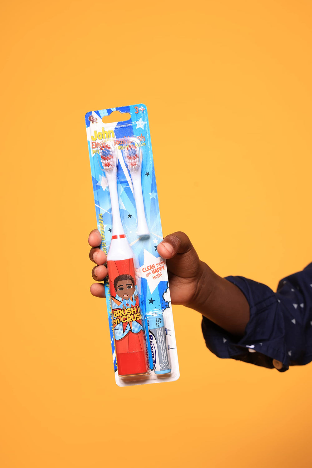 Vibrating action for deep cleaning of OUR REFLECTIONS kid's toothbrush in red