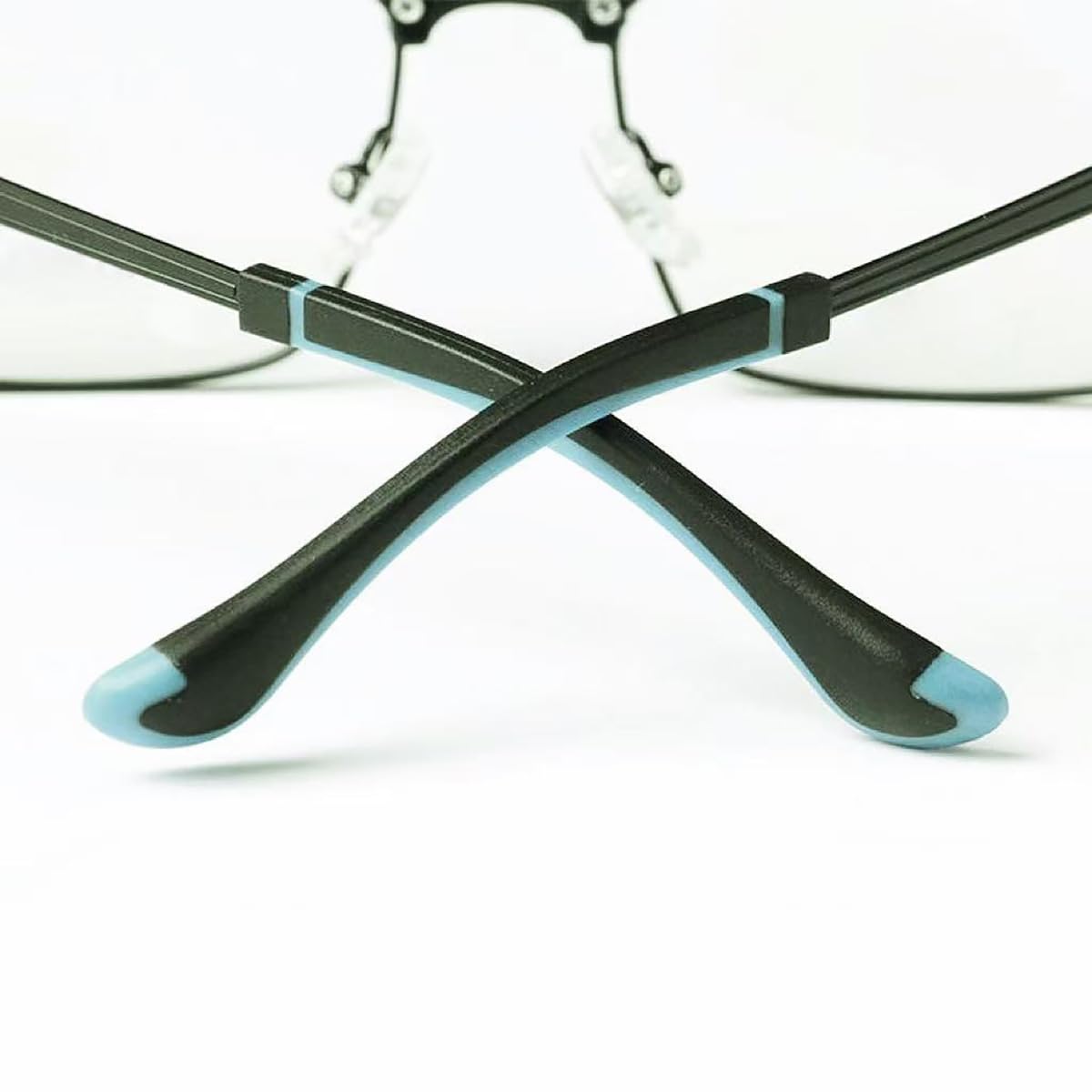 Packaging showing 1 pair of eyeglass end tips and tube