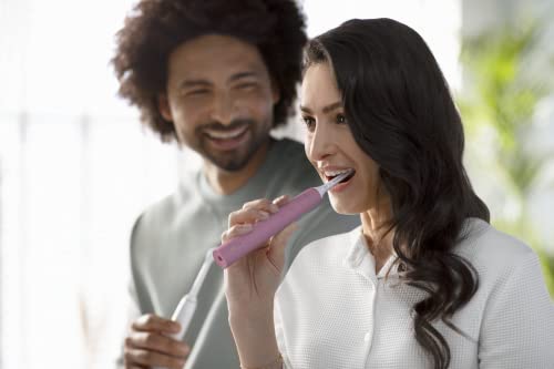 Travel-friendly design of Philips Sonicare 4100
