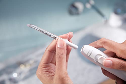 In-use shot demonstrating water flossing action