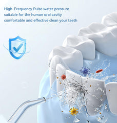 Detachable collapsible water tank on portable water flosser