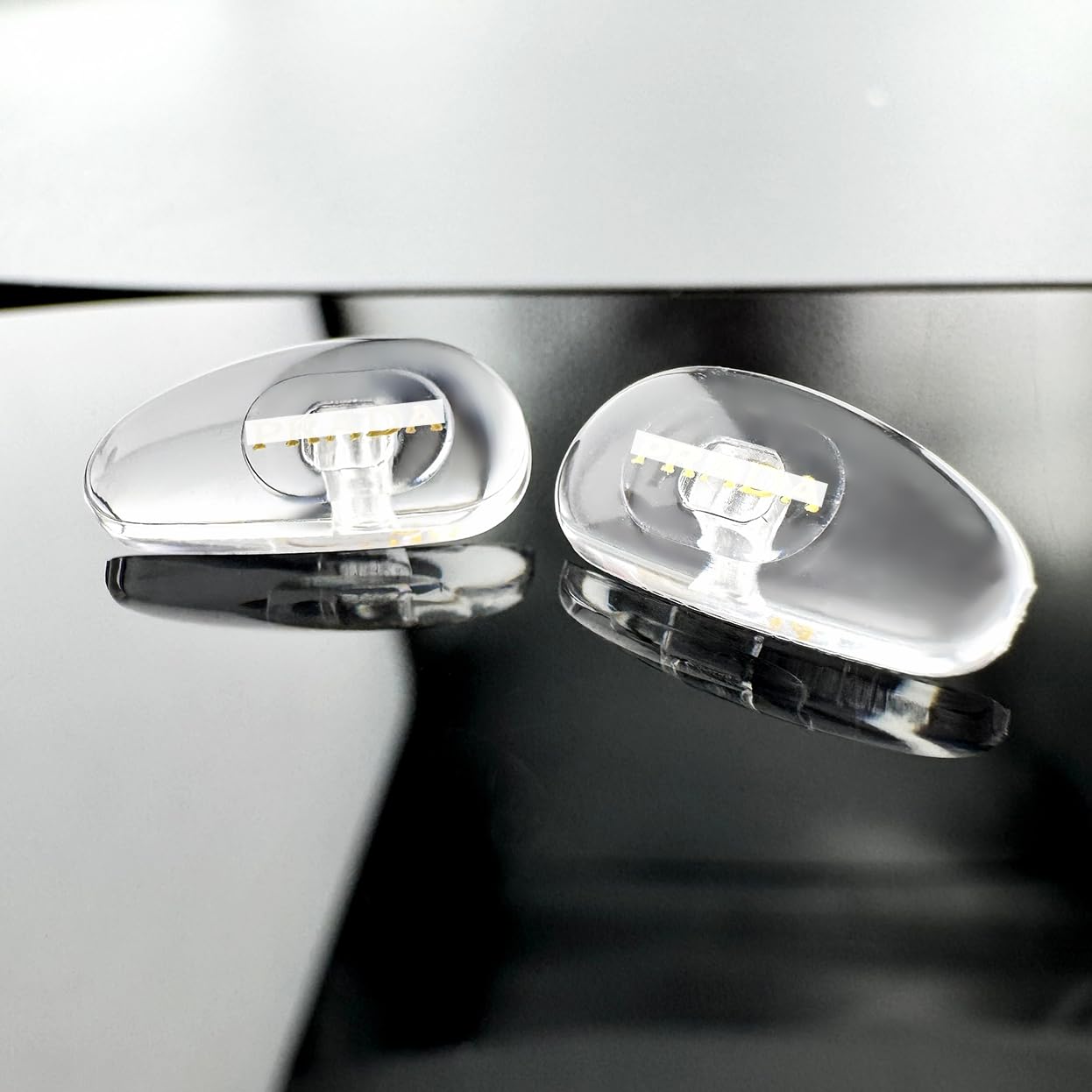 Prada nose pads screw-in kit with screws