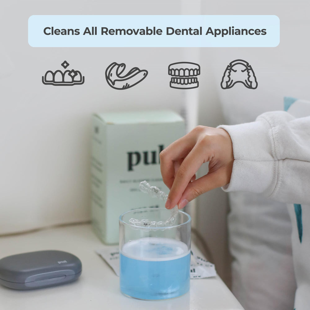 Cleaner tablet dissolving in water for aligner cleaning