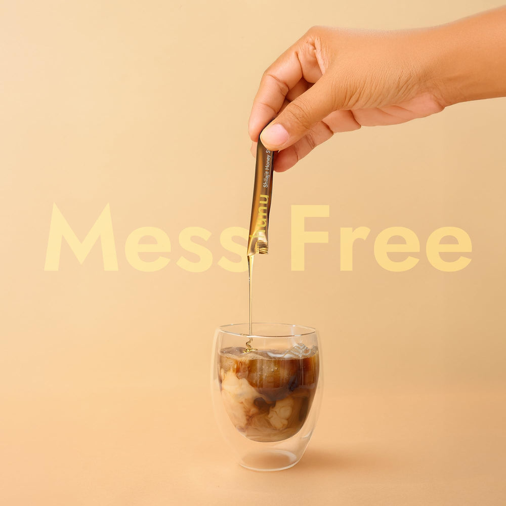 Pure Himalayan Shilajit resin and raw honey ingredients