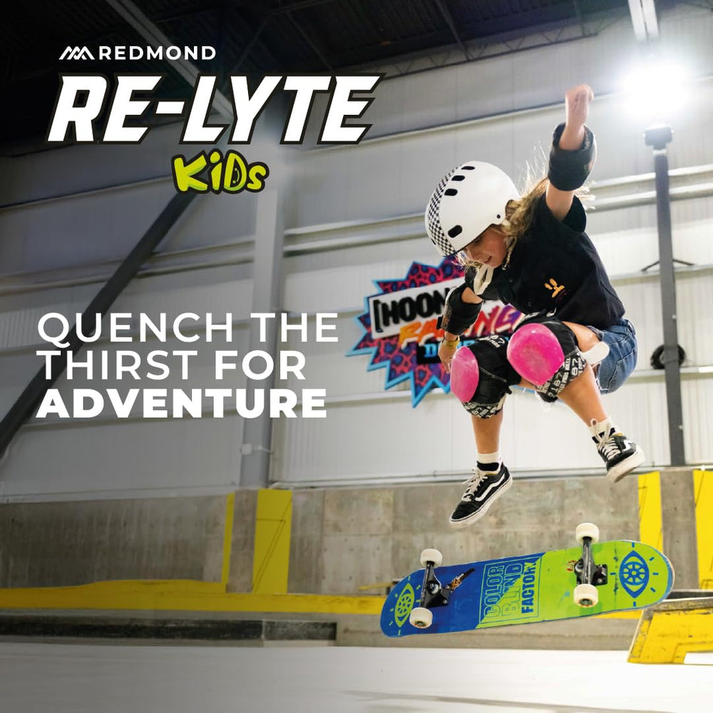 Graphic showing kid-friendly hydration and clean ingredients