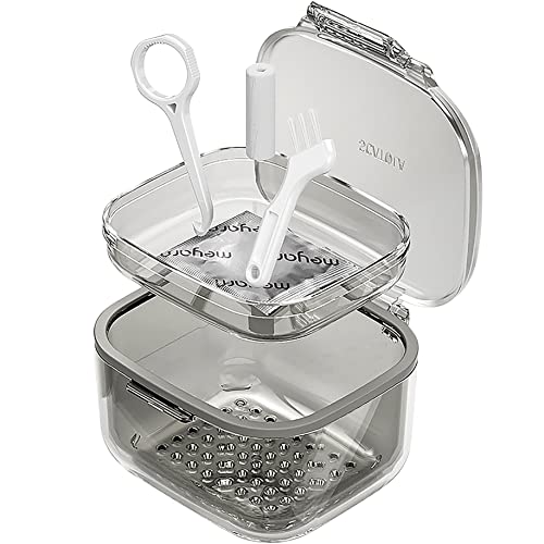Top view of black retainer case with drain tray