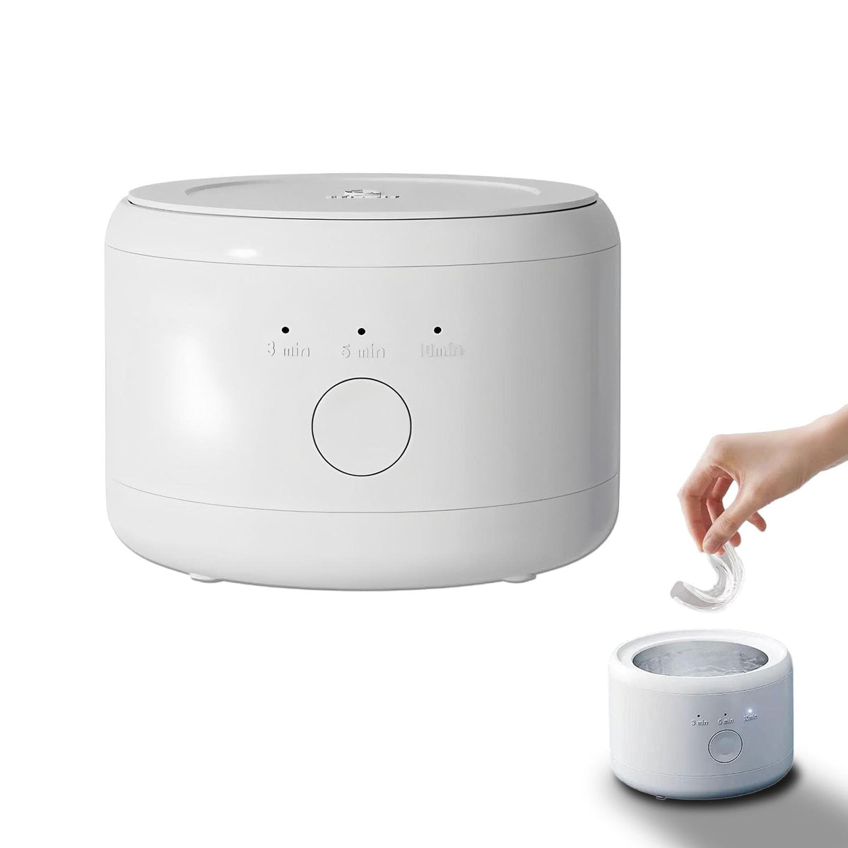 Retainer Cleaner in white with compact 200 mL tank