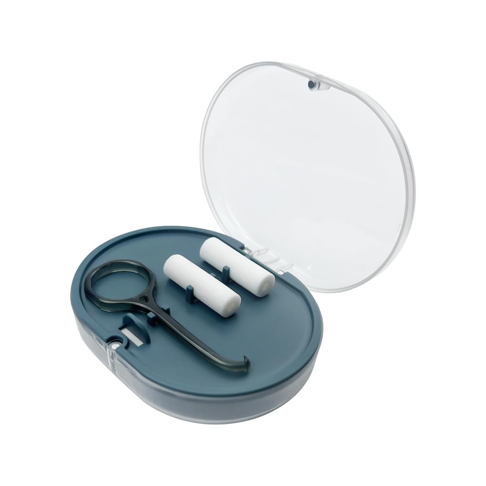 Package contents: 2 chewing bands and 1 removal tool inside the case