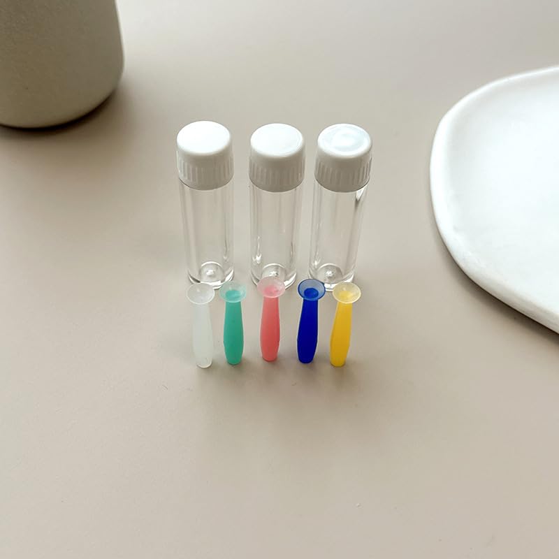 Hygienic silicone handle reducing finger contact during removal