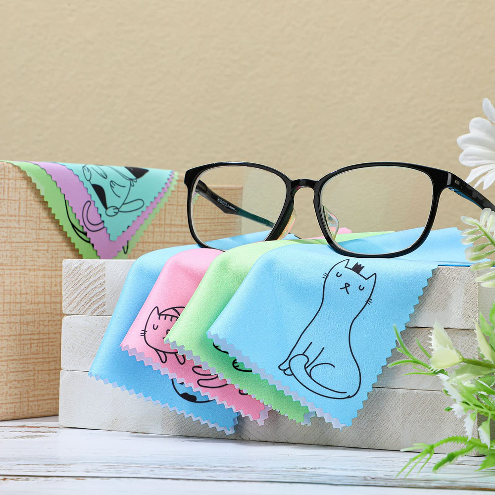 Cat-themed microfiber cleaning cloths for glasses and devices