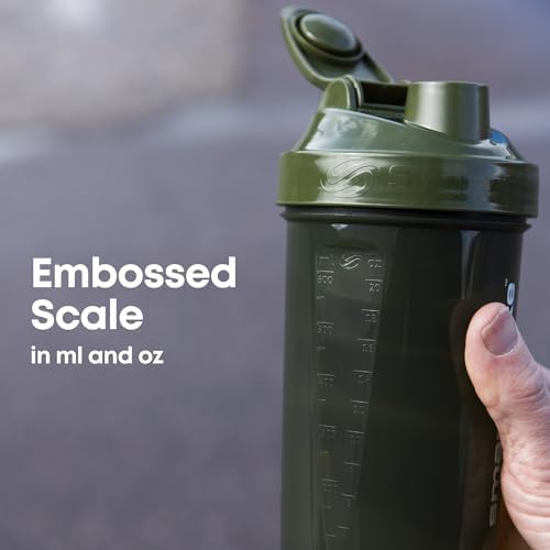 Smartshake O2GO ONE storage compartment for supplements on gym days.