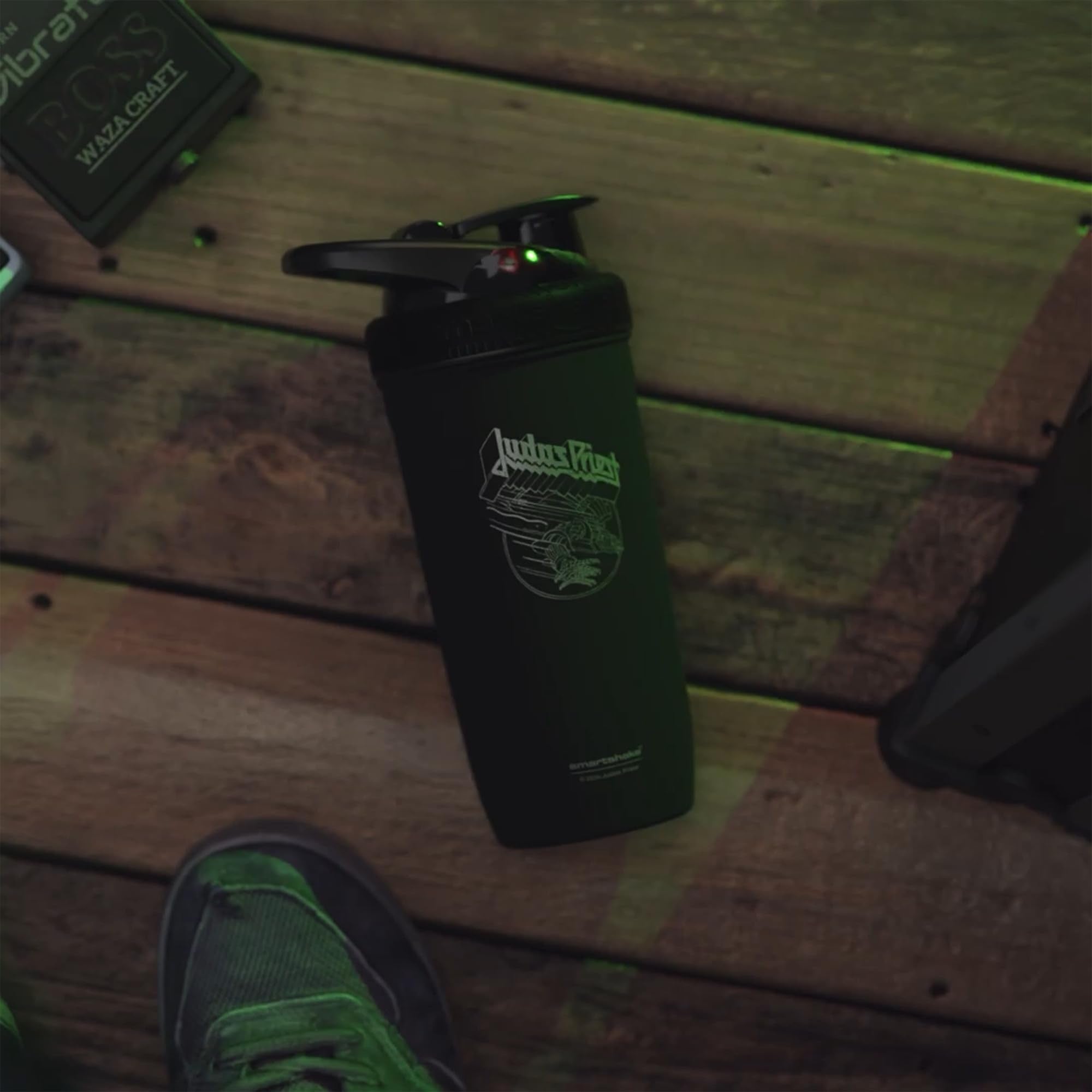 Smartshake Rockband Reforce packaging is BPA-free and recyclable.