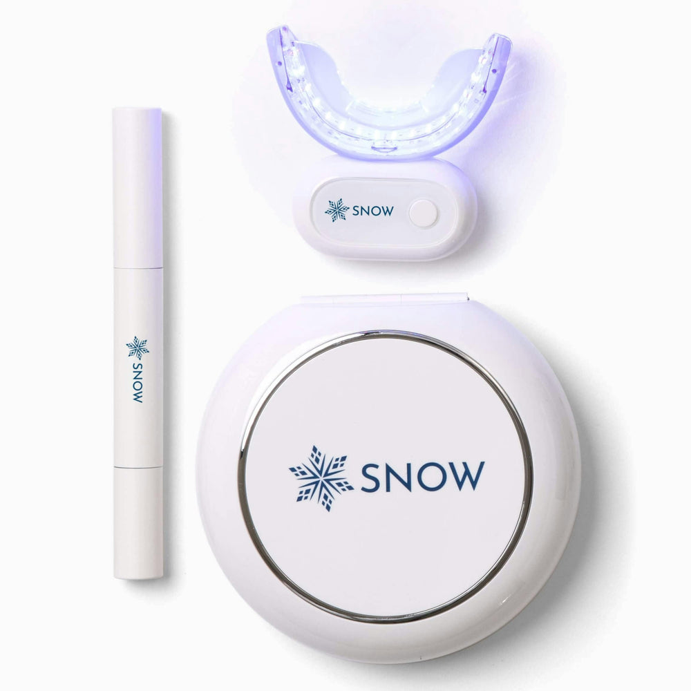 Close-up of wand applicators with Snow kit