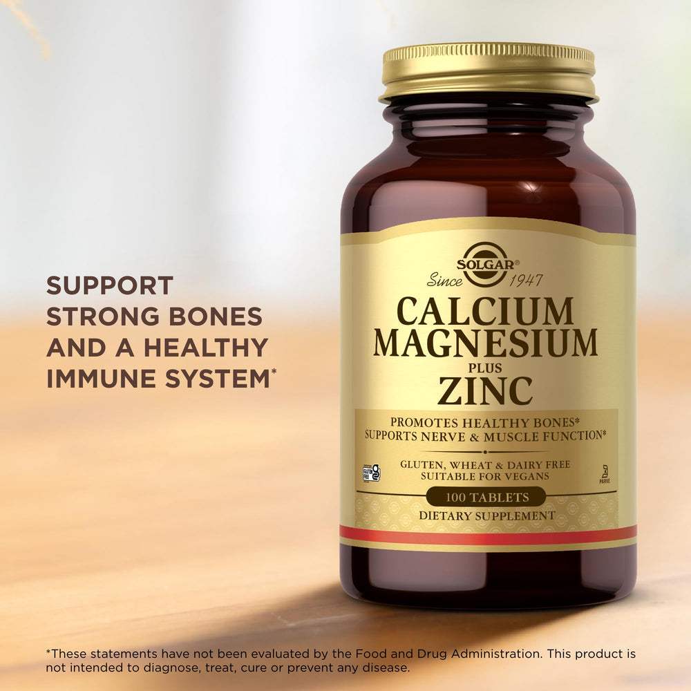 Bottle of Solgar Calcium Magnesium Plus Zinc 100 tablets