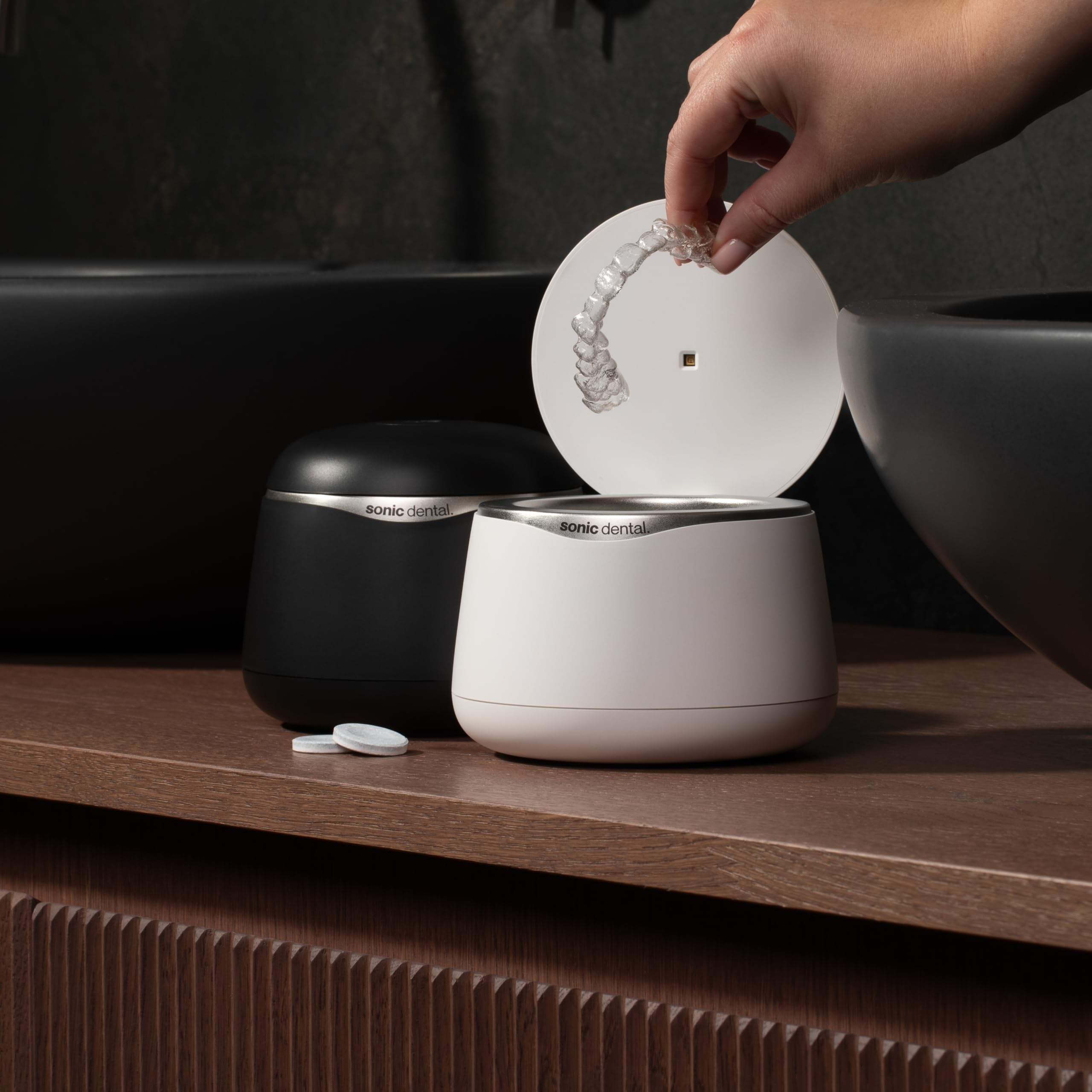 Compact modern Sonic Pro cleaner in Onyx Black