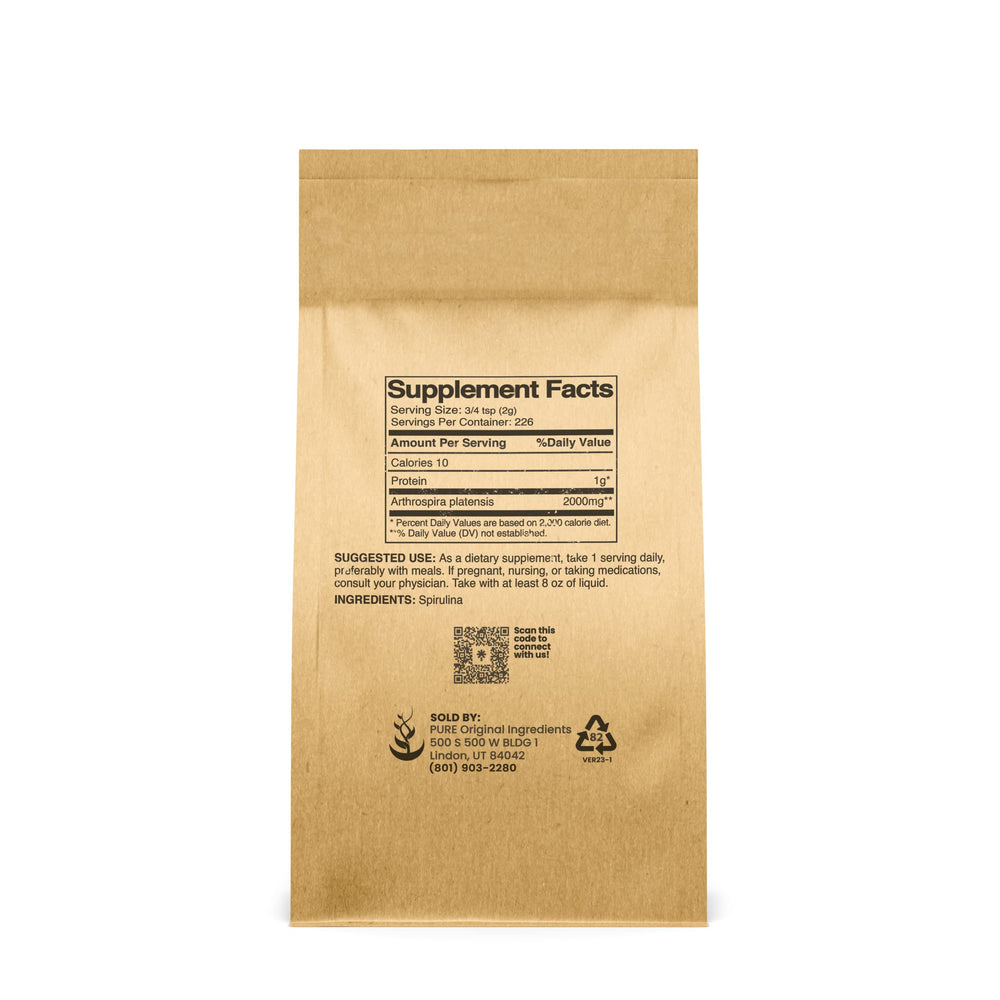 Spirulina powder texture close-up – side view