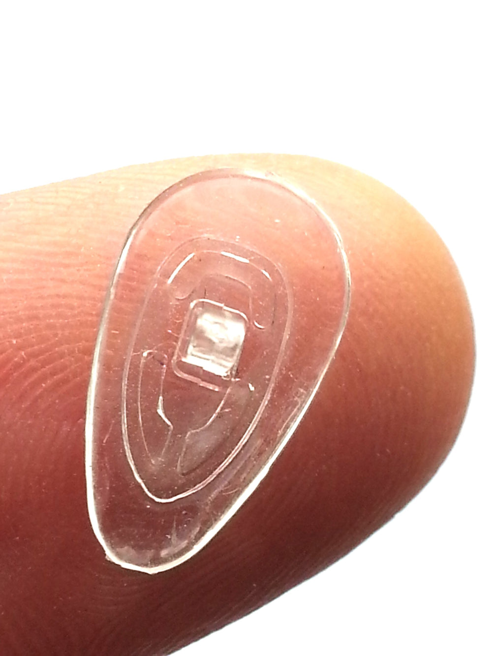 Screw-in and push-in silicone nose pads for glasses