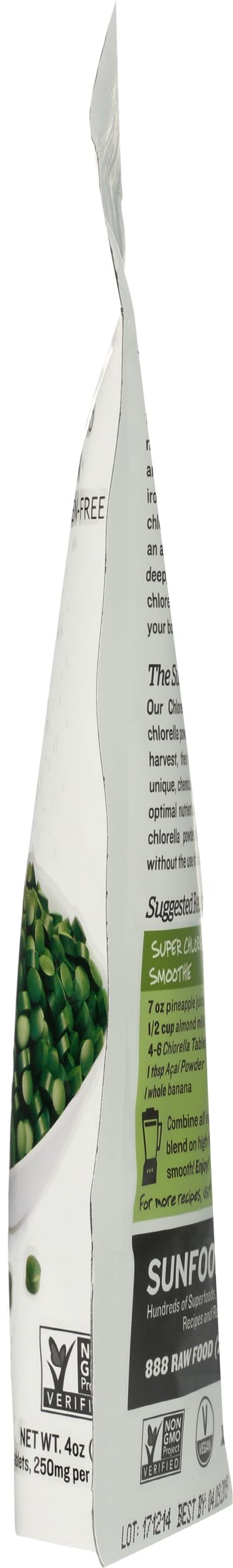 Chlorella powder with vibrant emerald color