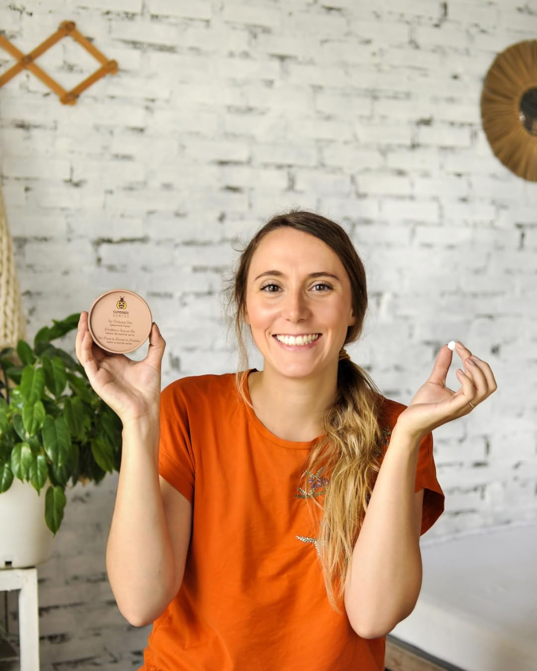 Eco-friendly, plastic-free packaging for Dentos