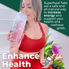 Superfood Tabs ingredients spoon emphasizes natural superfoods supporting overall wellness.