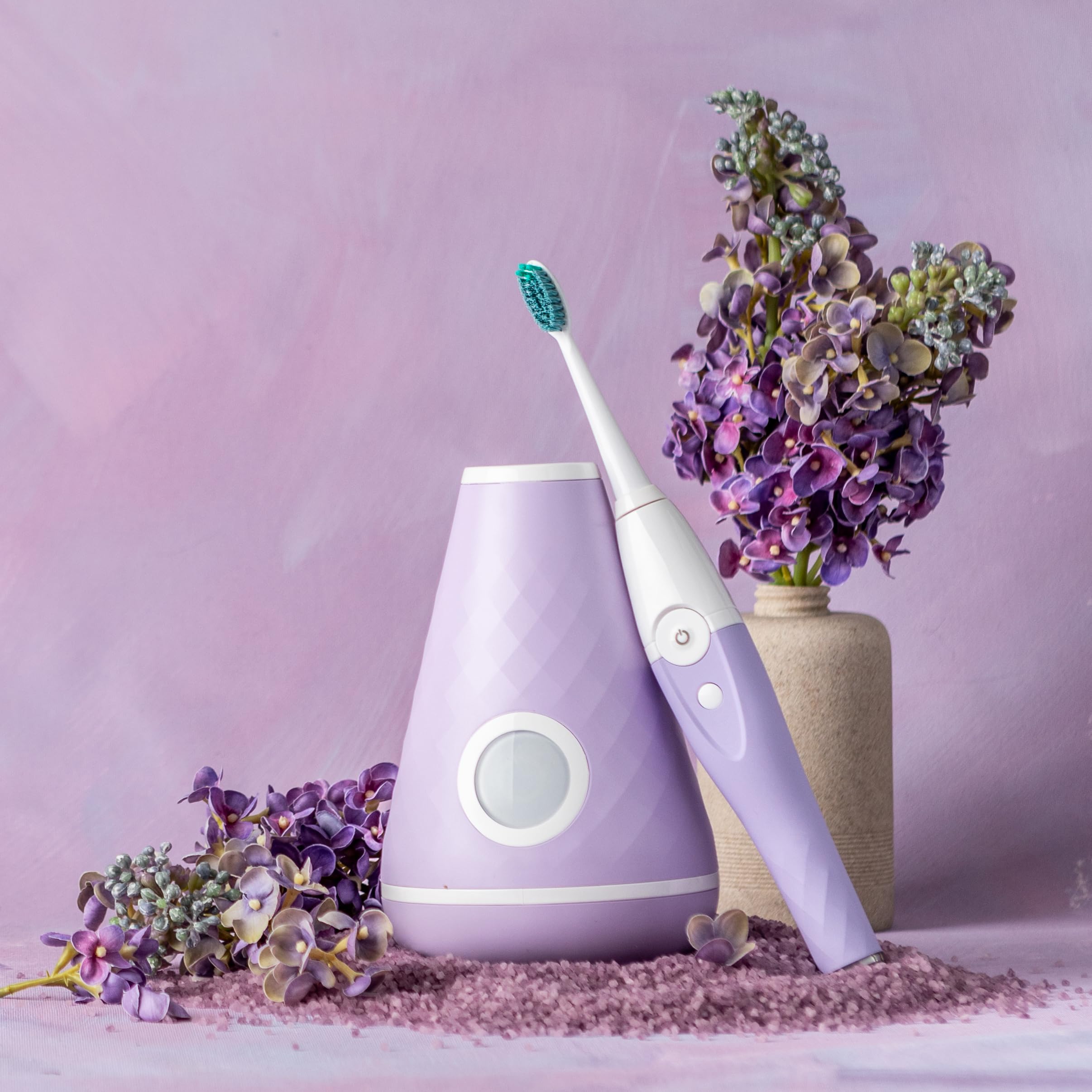 Product bundle: toothbrush with cleaning station in Lilac Bliss