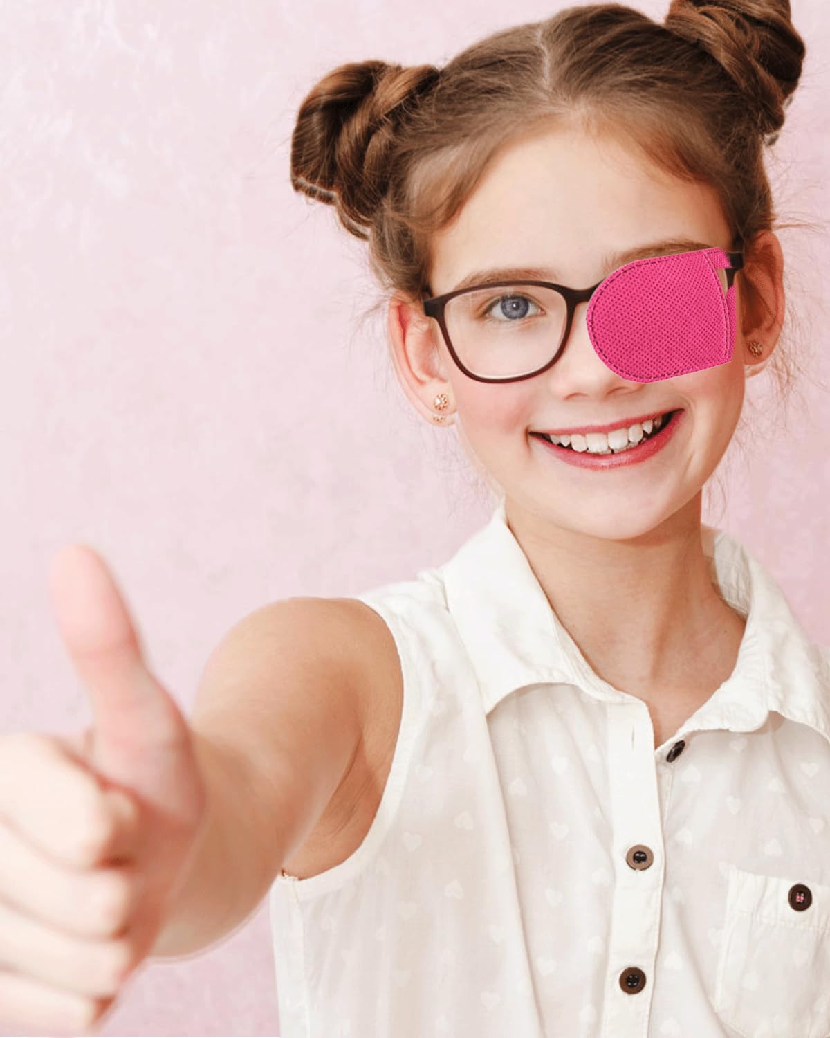 Close-up of THSIREE eye patches in pink packaging