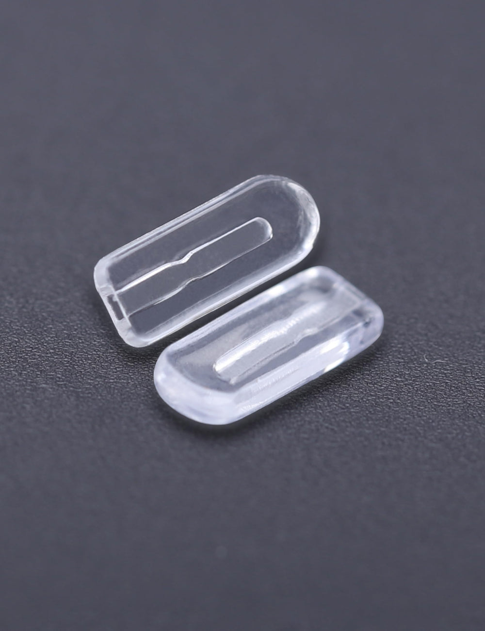 Universal fit for most glasses with Tolaxy nose pads