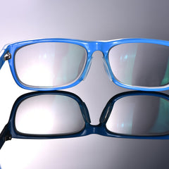 Self-adhesive nose pad applying to eyewear