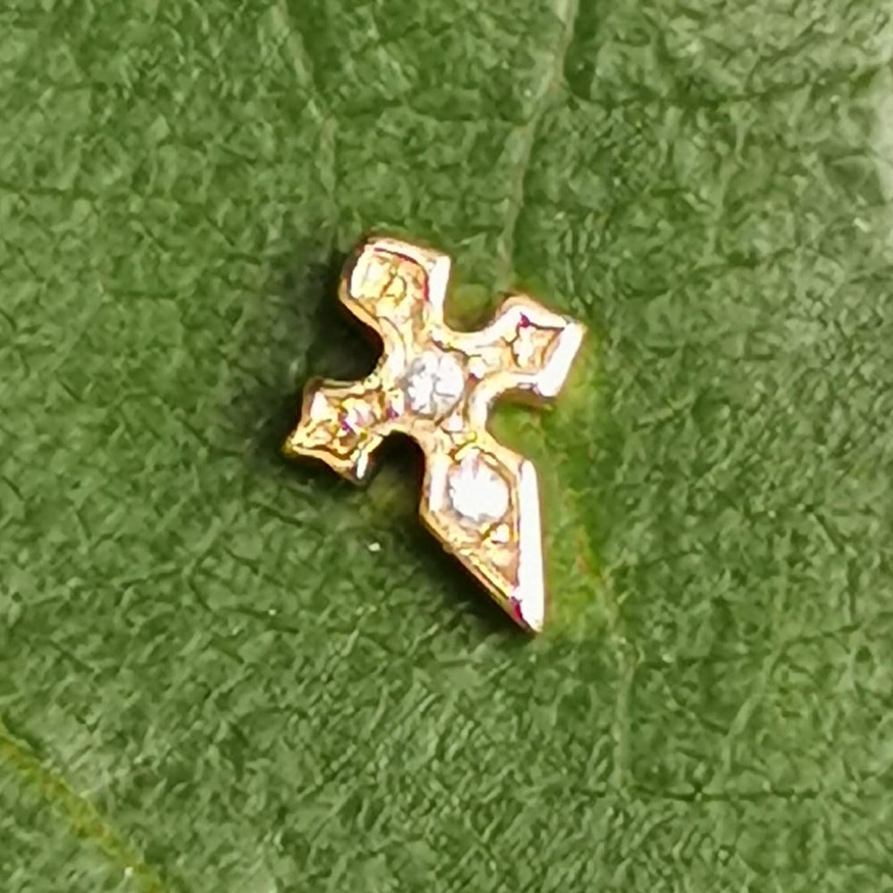 Kit box with spiral mouth and sponge