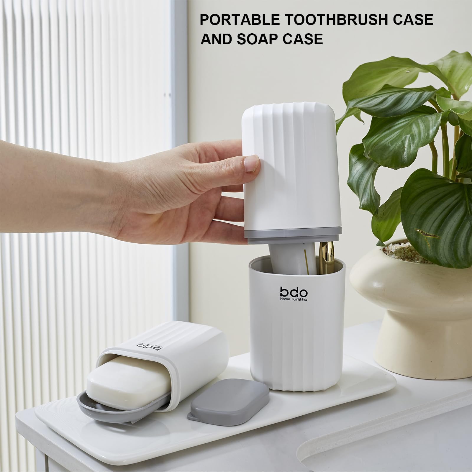 Durable thickened plastic travel toothbrush cup and soap dish