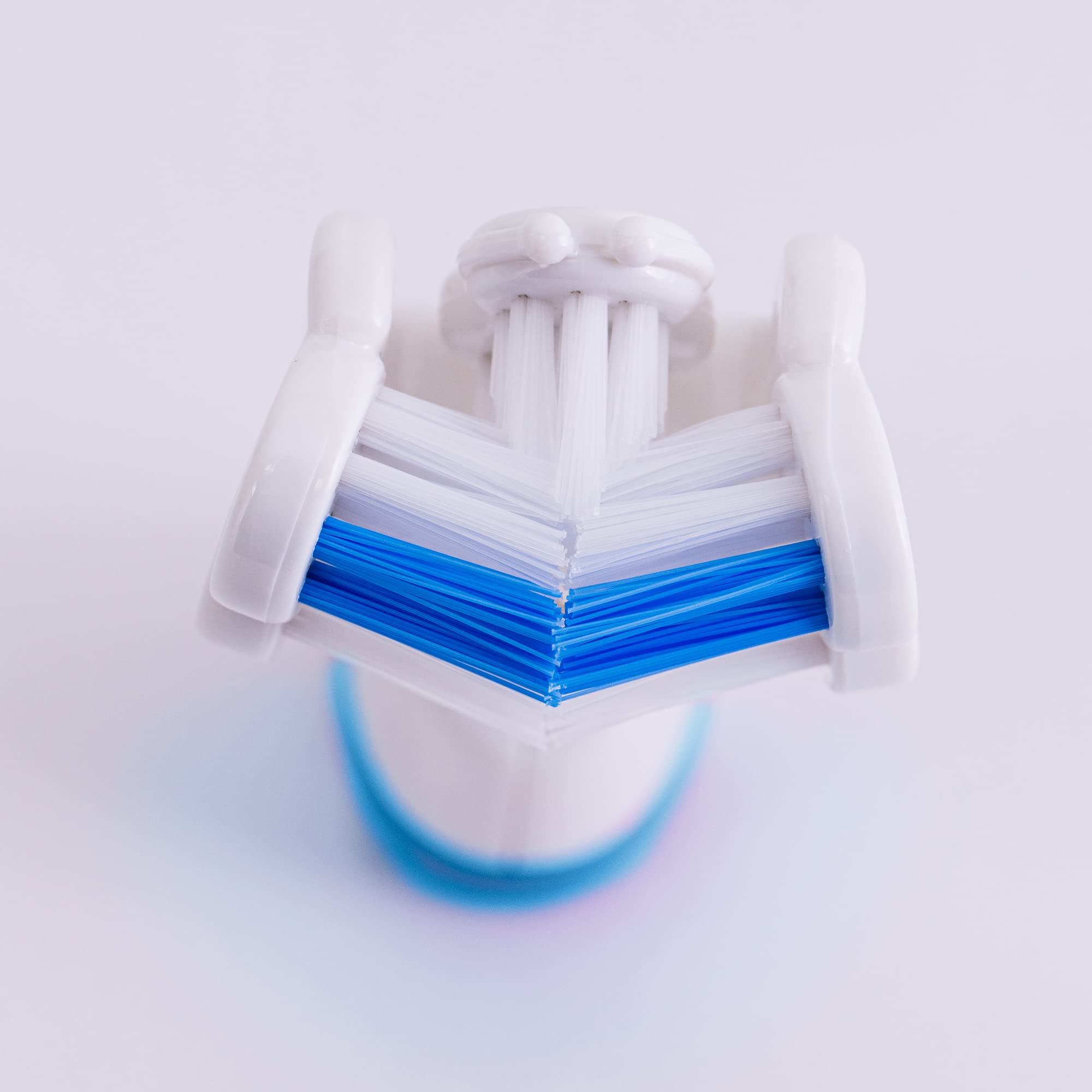 2-pack packaging showing blue and pink brush heads