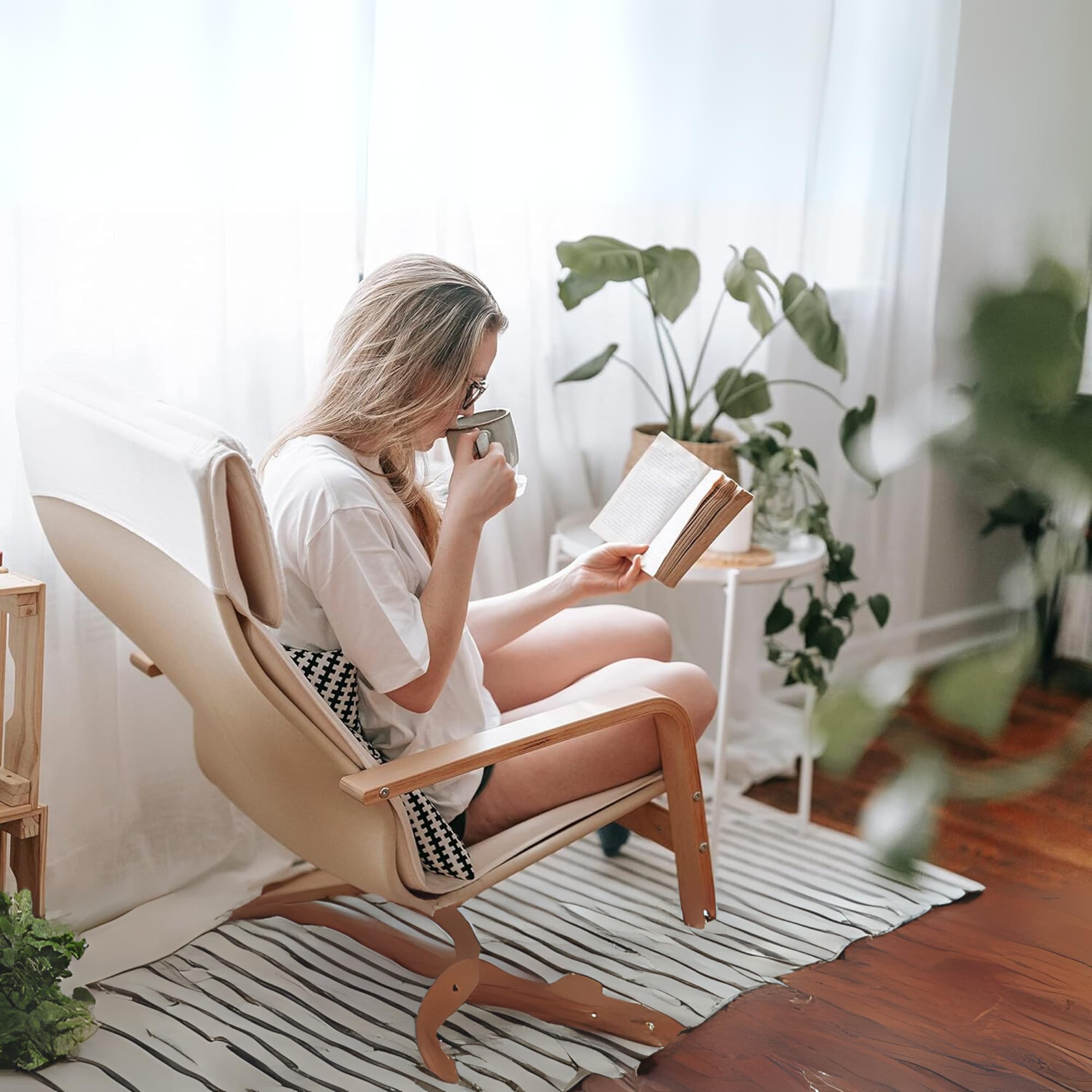 Tu Salud Plus kidney health tea glass demonstrates caffeine free hydration and wellness