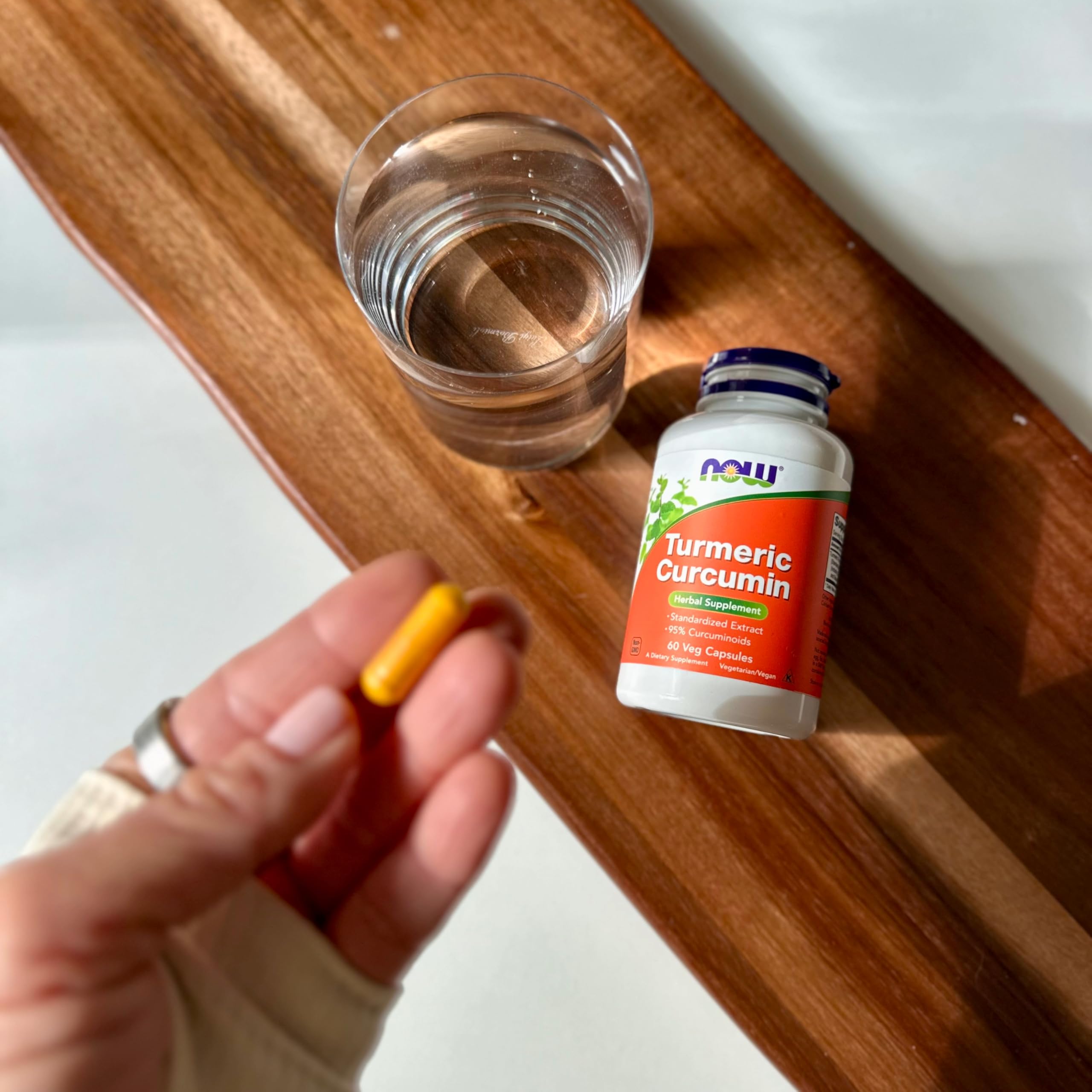 Graphic showing support for colon health from turmeric curcumin