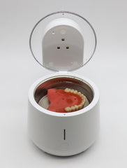 One-touch control panel and 5-minute cleaning cycle