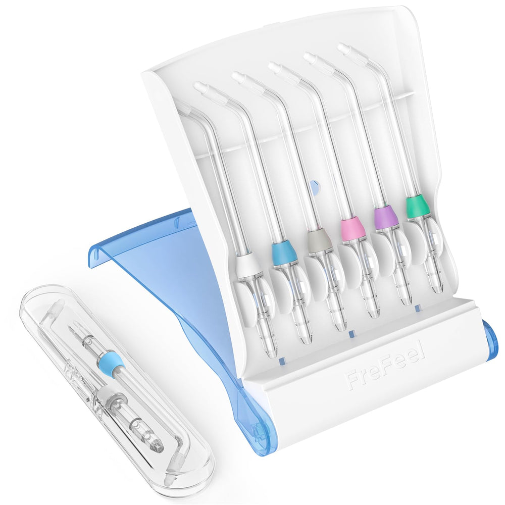 Eight Waterpik replacement heads with orthodontic tips
