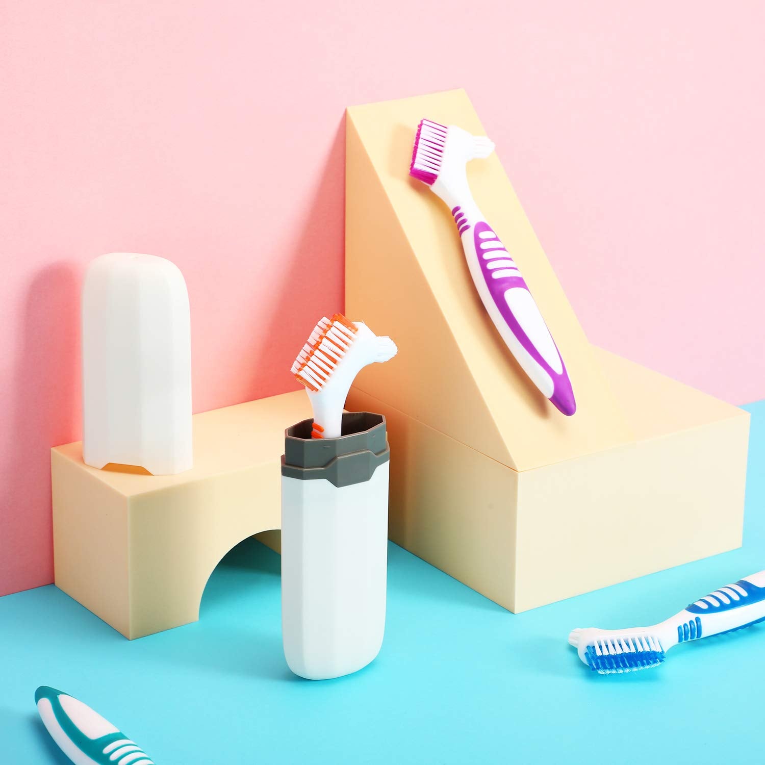 White carrying case for WILLBOND denture brushes