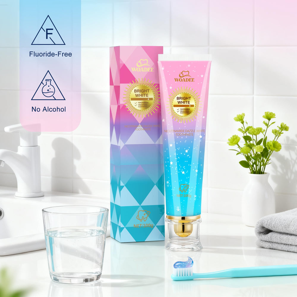 Fluoride-free label and natural ingredients on packaging