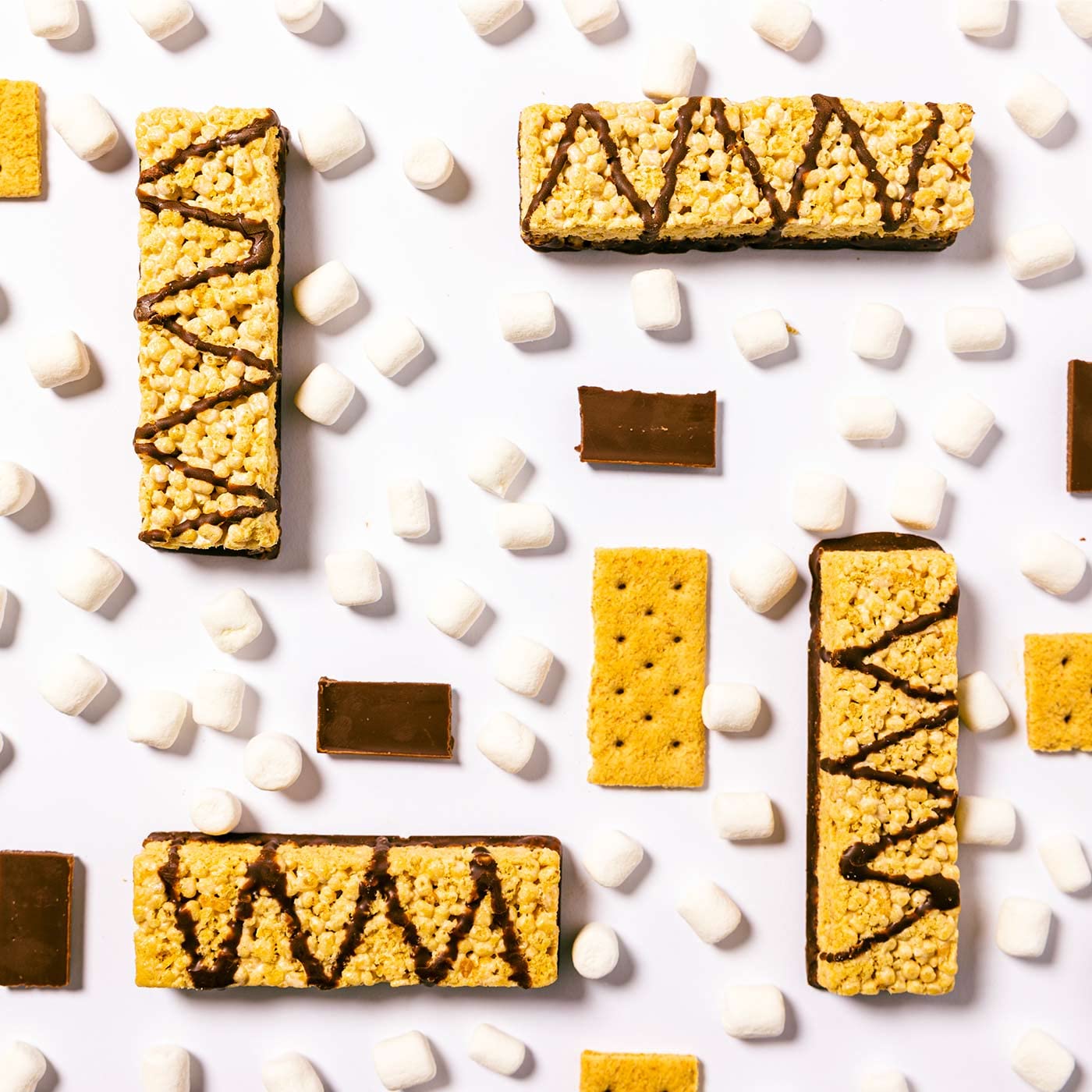 Low-sugar, low-carb protein snack section